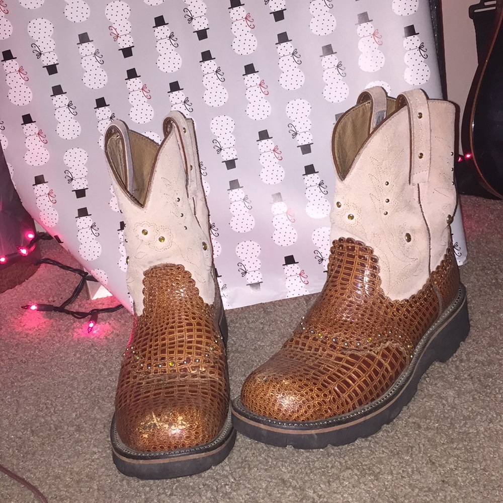 Cowgirl boots! / work boots!